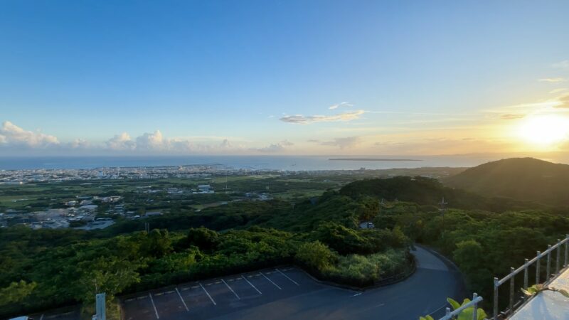 バンナ公園・エメラルドの海を見る展望台からの夕日